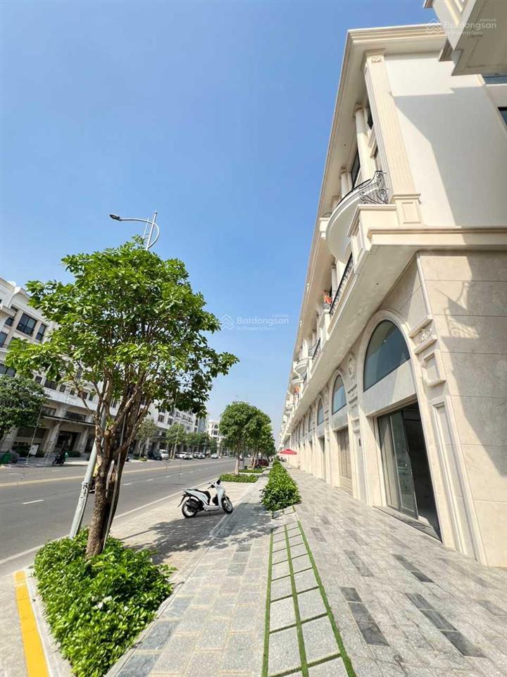 Nhà phố mặt tiền đinh thị thi giảm 10 tỷ, căn duy nhất có hầm bán giá tốt, tiện kinh doanh sầm uất