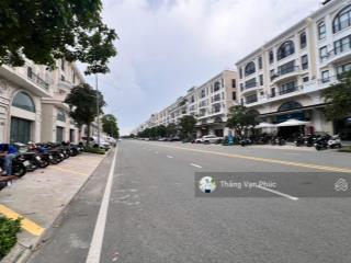 Nhà phố mặt tiền đinh thị thi , căn duy nhất phía có hầm, giá tốt, tiện kinh doanh sầm uất