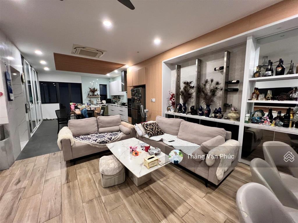 Chủ bán căn nhà đường số 3, gần trường học emasi, 5x23m hầm 4 tầng, có thang máy, sổ hồng riêng