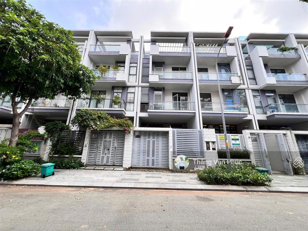 Chủ bán căn nhà đường số 3, gần trường học emasi, 5x23m hầm 4 tầng, có thang máy, sổ hồng riêng