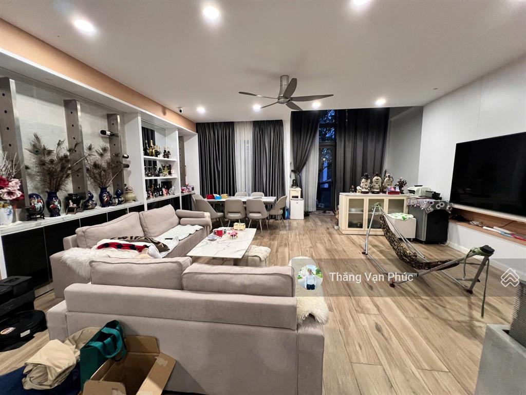 Chủ bán căn nhà đường số 3, gần trường học emasi, 5x23m hầm 4 tầng, có thang máy, sổ hồng riêng
