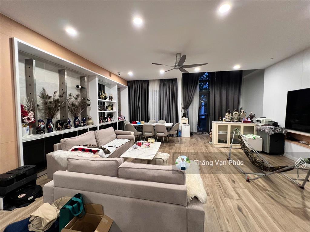 Chủ bán căn nhà đường số 3, gần trường học emasi, 5x23m hầm 4 tầng, có thang máy, sổ hồng riêng