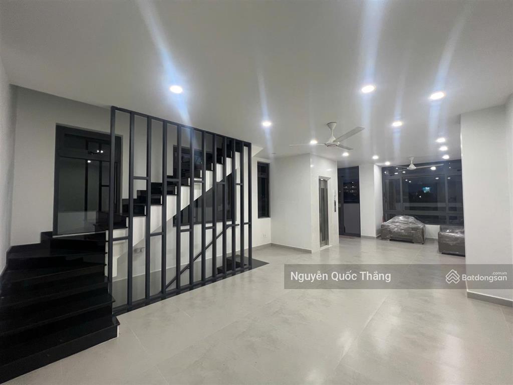 Căn góc 2 mặt tiền vạn phúc city 8x20m, thuận tiện kinh doanh gần trường emassi, khu sầm uất mới