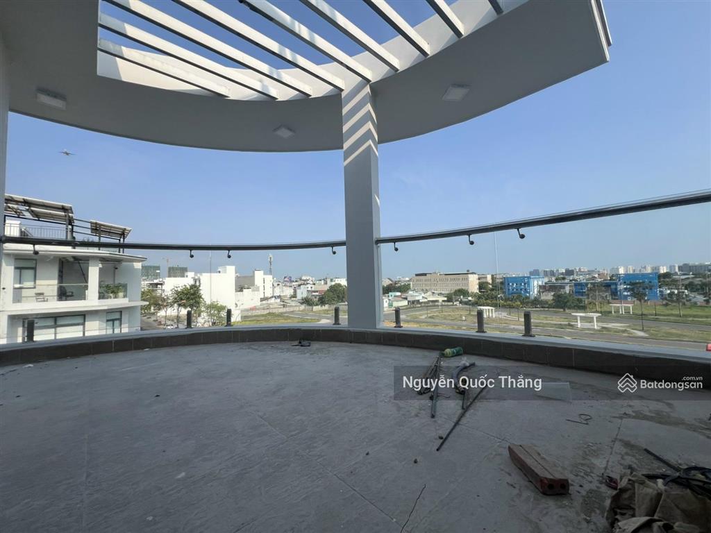 Căn góc 2 mặt tiền vạn phúc city 8x20m, thuận tiện kinh doanh gần trường emassi, khu sầm uất mới
