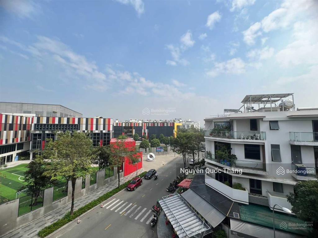 Căn góc 2 mặt tiền vạn phúc city 8x20m, thuận tiện kinh doanh gần trường emassi, khu sầm uất mới