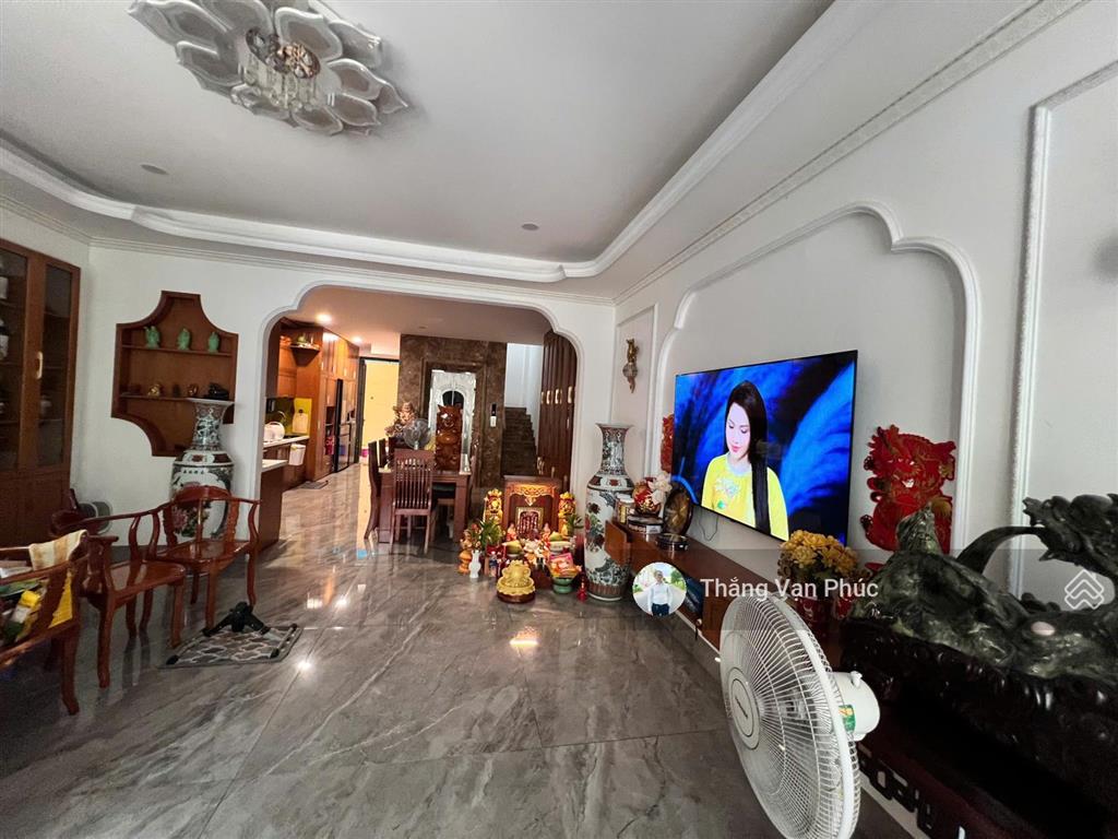 Chủ bán căn nhà full nội thất vạn phúc city, có thang máy nhà mới đẹp 100%, chủ giảm 2 tỷ