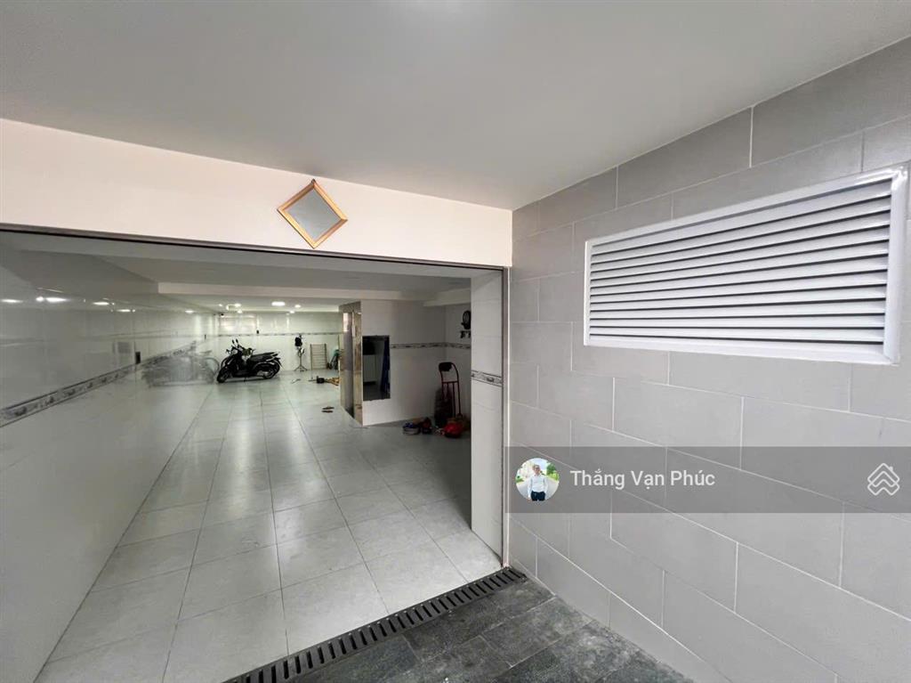 Chủ bán căn nhà full nội thất vạn phúc city, có thang máy nhà mới đẹp 100%, chủ giảm 2 tỷ