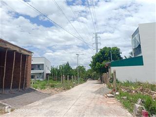 Đất mặt tiền cách trung tâm nha trang, khánh hòa 7km. đường rộng 7m liên thông