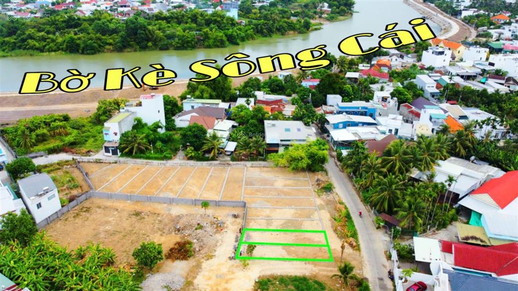 Đất mặt tiền đường 7m cách uỷ ban phường tây nha trang 500m, gần bờ kè sông cái