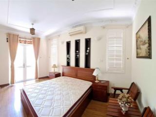 Bán căn biệt thự 3 tầng full nội thất kđt biển an viên  nha trang, ngang 12m, giá 125tr/m2