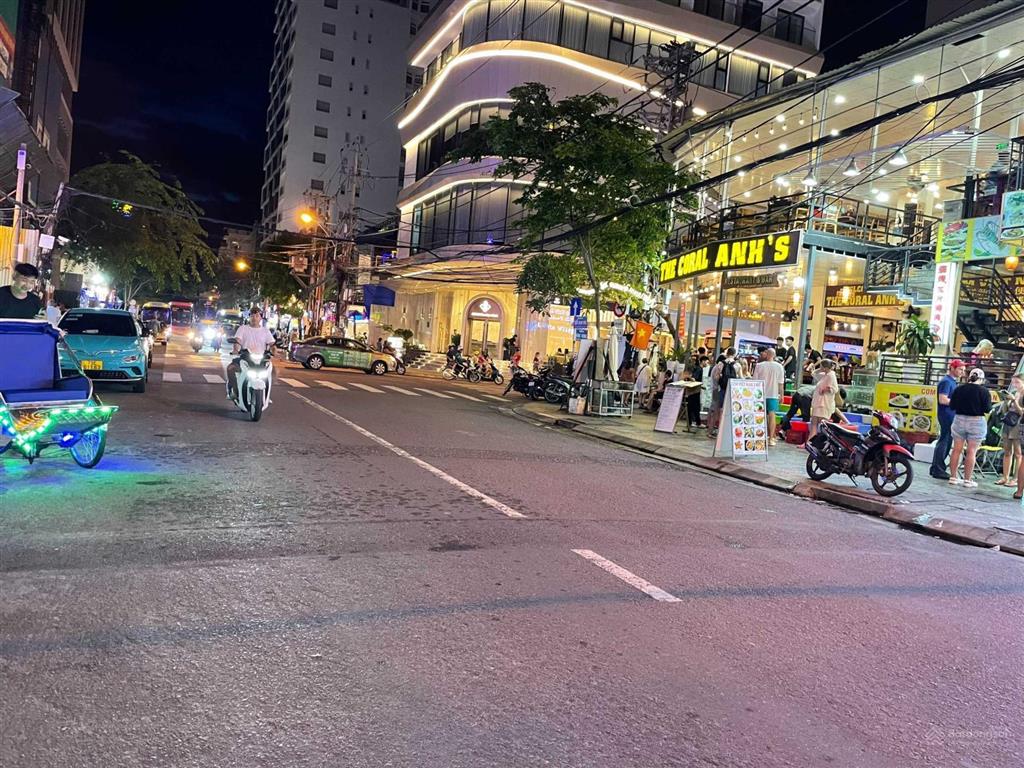 Bán nhà mặt tiền đường trần quang khải nha trang cách biển chỉ hơn 100m
