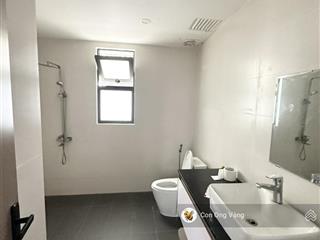 Cần bán nhà góc hà quang 2 nhà 4,5 tầng thiết kế đẹp, hiện đại, có thang máy