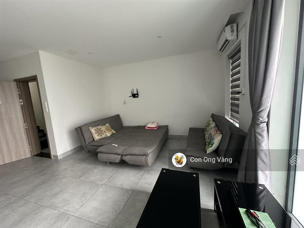 Cần bán nhà góc hà quang 2 nhà 4,5 tầng thiết kế đẹp, hiện đại, có thang máy