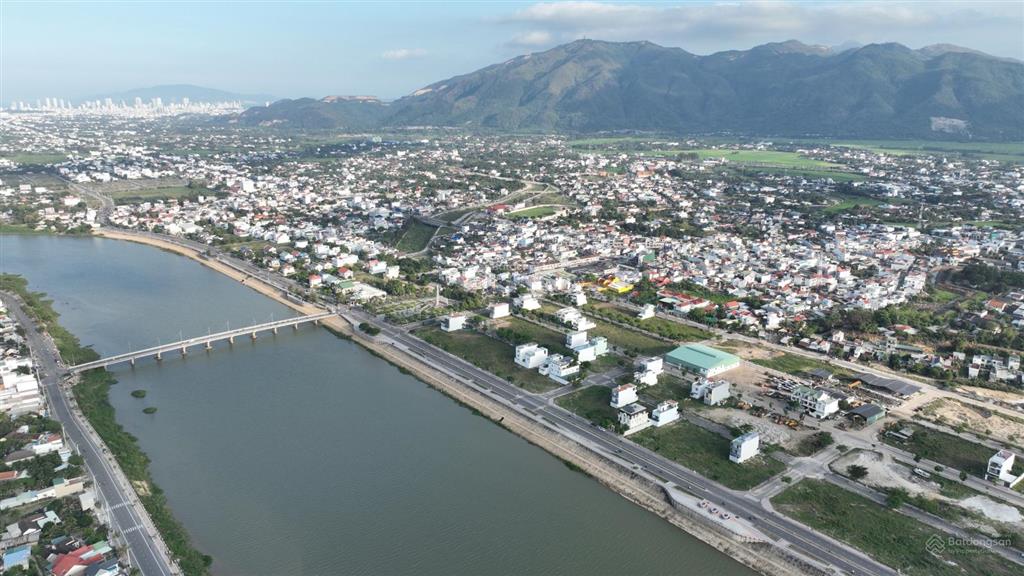 Chính chủ gửi bán gấp lô đất biệt thự 308m2 mặt sông  kđt nam sông cái   0983 588 ***