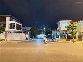 Bán đất nền biệt thự dự án tại kđt nam sông cái 23 triệu / m2, 286 m2, giáp sông, thông thương