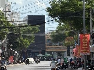 Chính chủ nhờ bán lô góc vip đường 2/4 162m2, ngang 10.5m,đang cho thuê 62 triệu/tháng. 32.4 tỷ