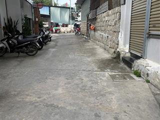 Hàng hót hiếm rẻ
chính chủ nhờ bán 2 lô liền kề, 2 mặt tiền trước sau, hẻm phạm văn đồng