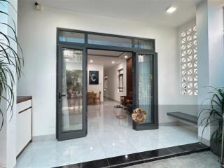 Chính chủ nhờ bán nhà góc 2 mặt tiền hòn sện  vĩnh hoà. 71.5m2, ngang 4.5m. giá chỉ 5.5 tỷ