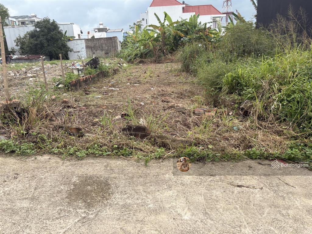Chính chủ nhờ bán lô đất hẻm 3 thái phiên khu at, vĩnh hải.
150m2 giá rẻ hơn đất xã 14.5 triệu/m2