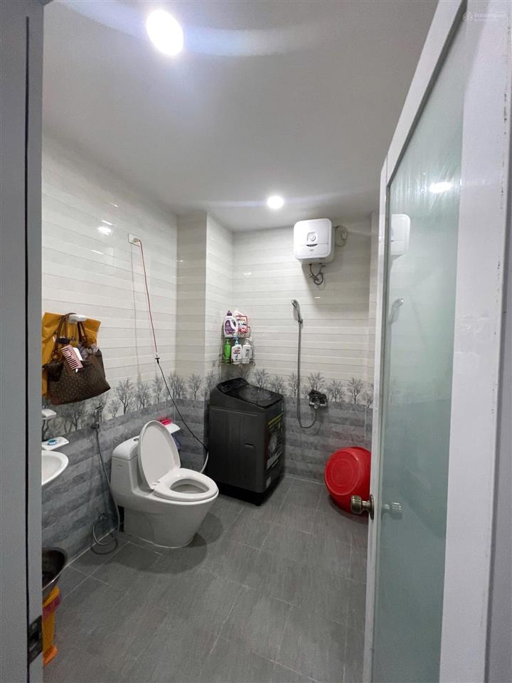 Bán nhà 3 tầng đẹp kđt lê hồng phong 2