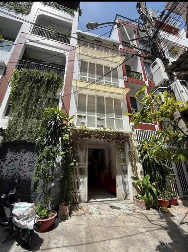 Bán nhà 4 tầng hẻm xe hơi đường bạch đằng, tp nha trang