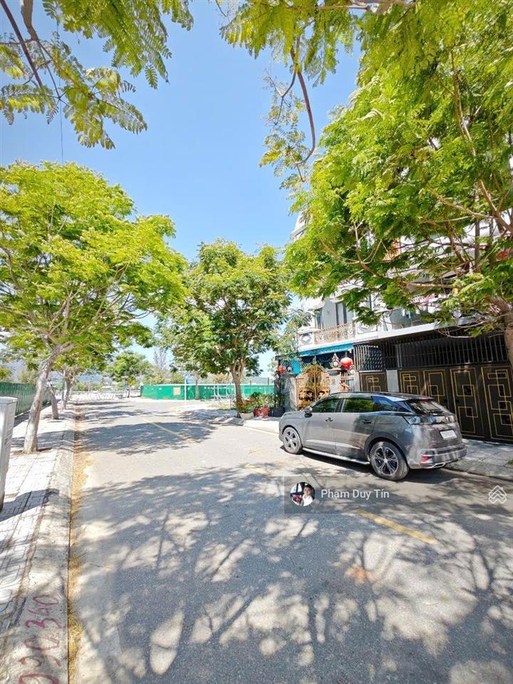 Hàng vip lô đất đối diện công viên. kđt hà quang 1. dt 85m2. giá 6 tỷ 800 triệu .  0934 082 ***