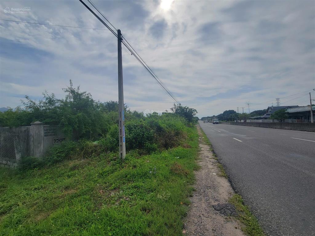 Bán đất mặt tiền quốc lộ 1a cam lâm 1120m2 có 800m2 thổ cư. gọi ngay 0969 876 ***