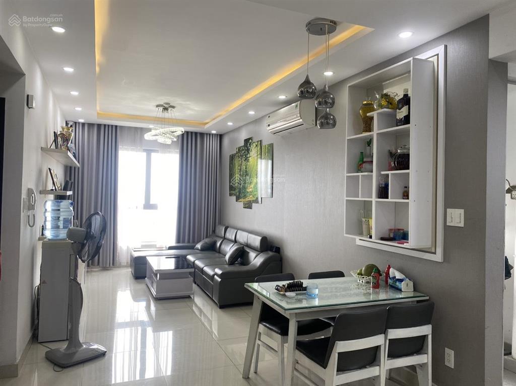 Căn hộ ruby , full nội thất giá chỉ 3.55 tỷ , 69.9m 2pn + 2pn , view công viên , có sổ hồng