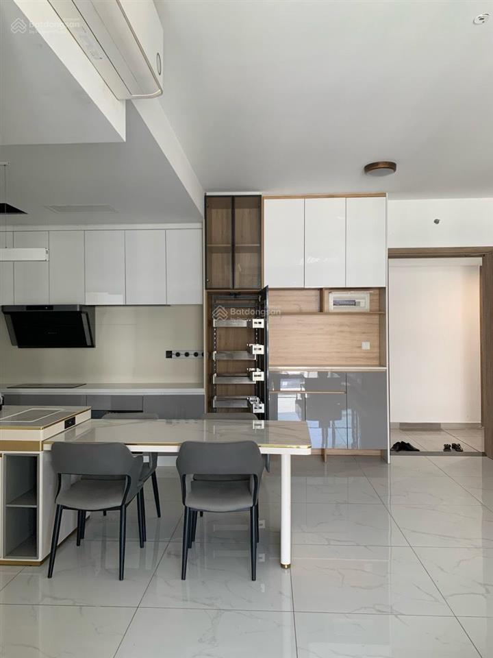 Bán căn hộ diamond giá 6 tỷ 620 3pn 2wc view công viên, hướng đông nam, mát mẻ xem được pháo hoa q1