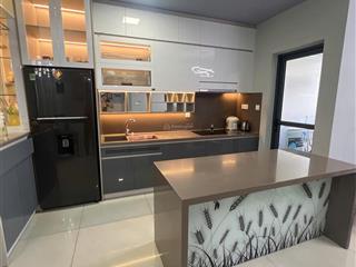 Bán căn hộ emerald, 3pn + 2wc , giá 5 tỷ 600tr view nhìn công viên + hồ bơi, căn góc