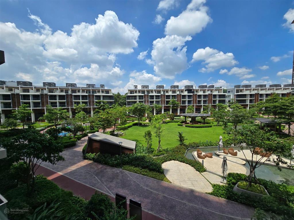 Bán căn hộ brilliant (7.25 tỷ) 96m2 2pn + 2wc, tầng thấp. view hồ bơi, giá tốt nhất thị trường