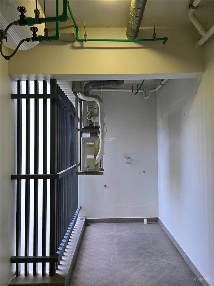 Bán căn hộ brilliant (7.25 tỷ) 96m2 2pn + 2wc, tầng thấp. view hồ bơi, giá tốt nhất thị trường