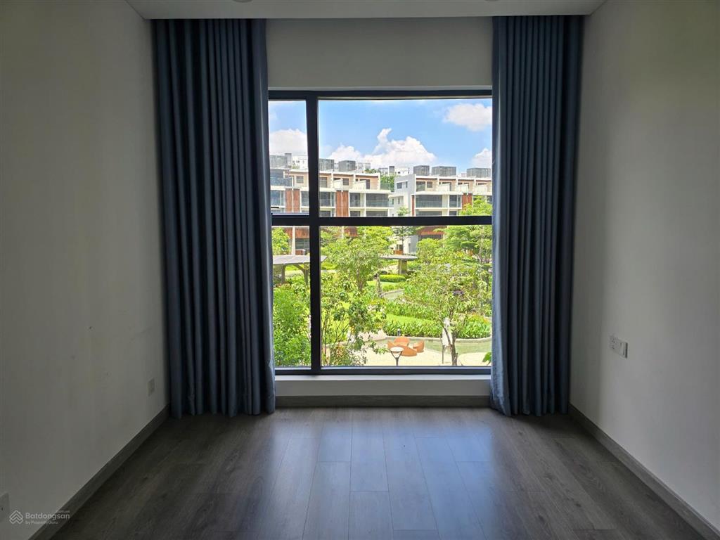 Bán căn hộ brilliant (7.25 tỷ) 96m2 2pn + 2wc, tầng thấp. view hồ bơi, giá tốt nhất thị trường