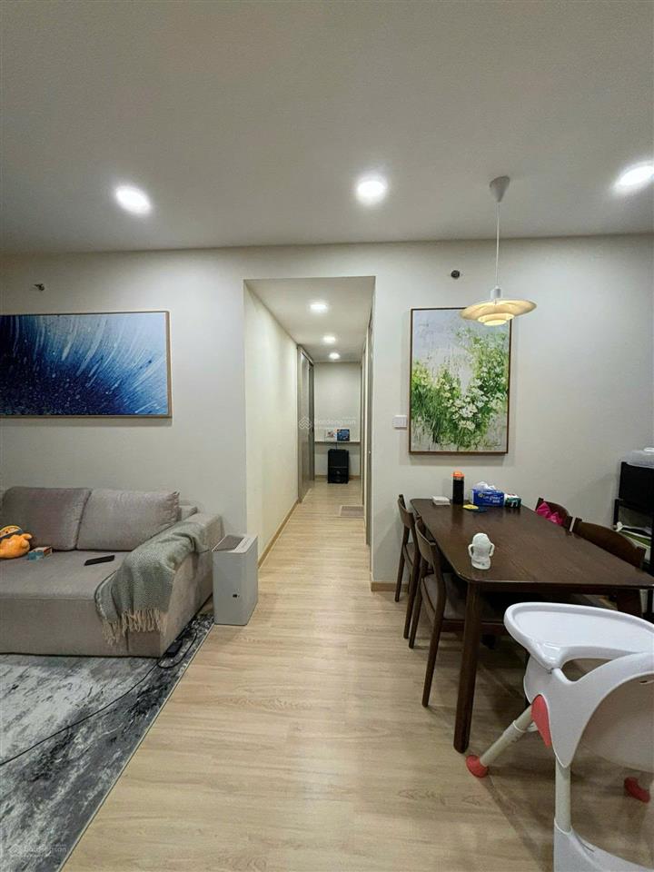Bán căn hộ ruby 5.2 tỷ , block e , 84m2, có ban công, 3pn + 2wc, view công viên 16ha + hồ sinh thái