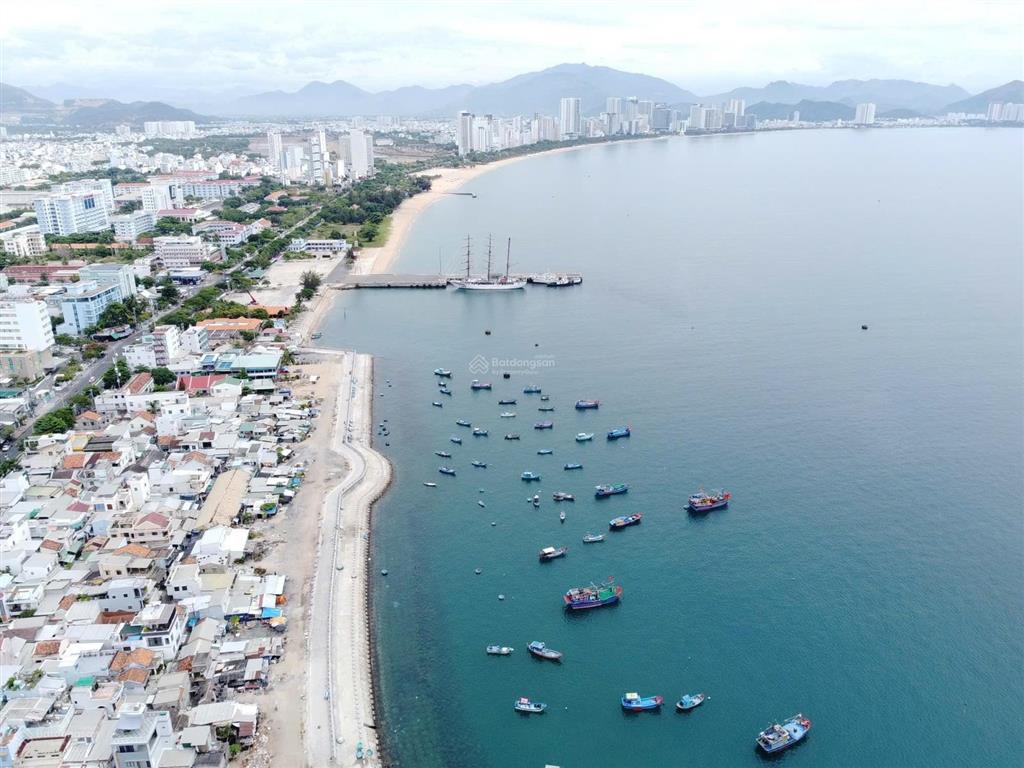 Bán gấp đất sổ đỏ gần biển trần phú nha trang cách biển vài bước chân, tiềm năng sinh lời cao