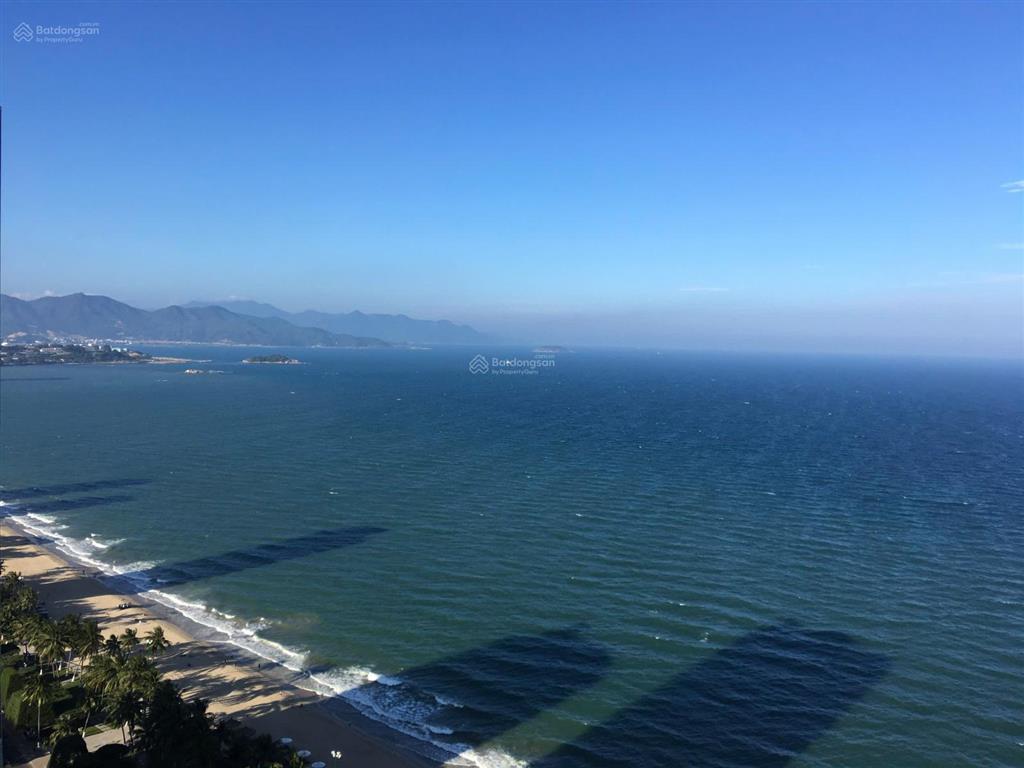 Bán đất mặt tiền rộng 35m đường nguyễn tất thành, nha trang giá 120 tỷ  0911 136 ***