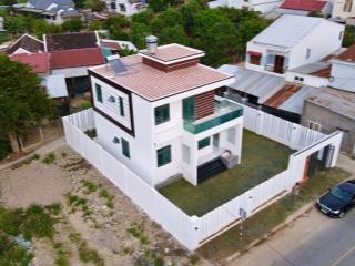Cần tiền bán căn villa sân vườn rộng chỉ bằng giá đất khu vực khu vực diên khánh