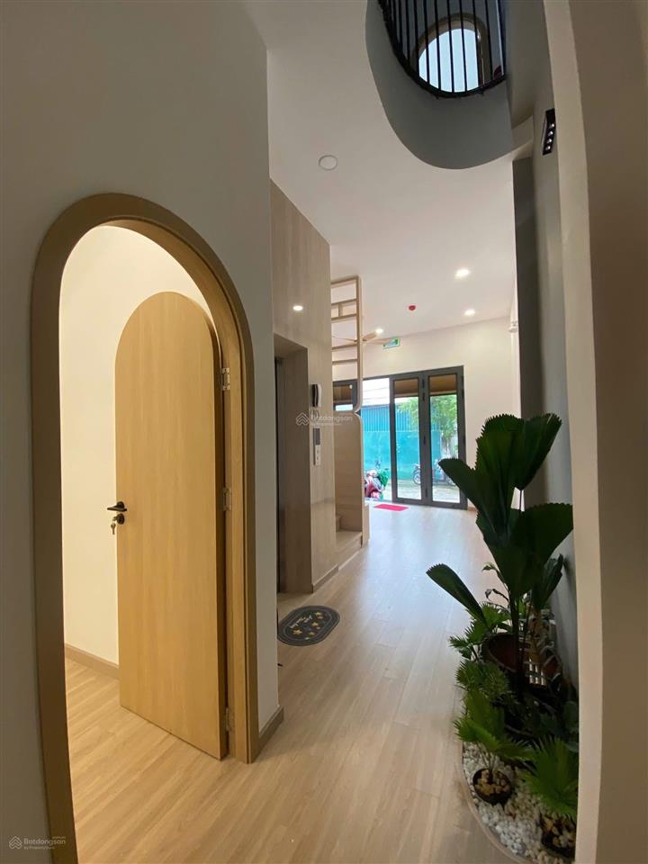 Chính chủ cần bán nhà thiết kế kiểu " homestay " có thang máy, mặt tiền đường phan như cẩn