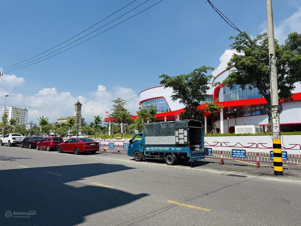 Cần bán căn nhà vị trí đẹp đối diện cung văn hoá thiếu nhi mặt tiền đường thái nguyên, nha trang.