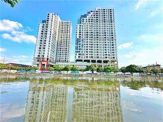 Kẹt tiền bán gấp shophouse mặt tiền bến bình đông . lỗ 500 triệu so với giá hợp đồng. rất gấp