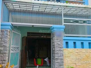 Nhà chính chủ gủi cần bán gấp thuộc phường đông hung thuận, q12, dt 4,5 x 18m, giá 3ty100tr