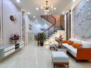 Nhà chính chủ gủi cần bán gấp thuộc phường 16 gò vấp dt 4,3 x 13,5m đúc 2 tấm giá 5ty450tr