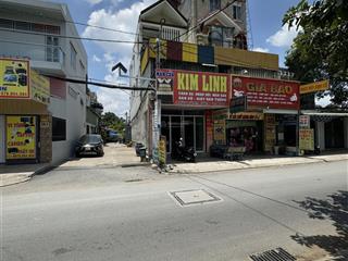 Mặt tiền đường thiên quang xã trung chánh huyện hóc môn dt 4 x 18m đúc 2 tấm giá 5 tỷ 700 triệu