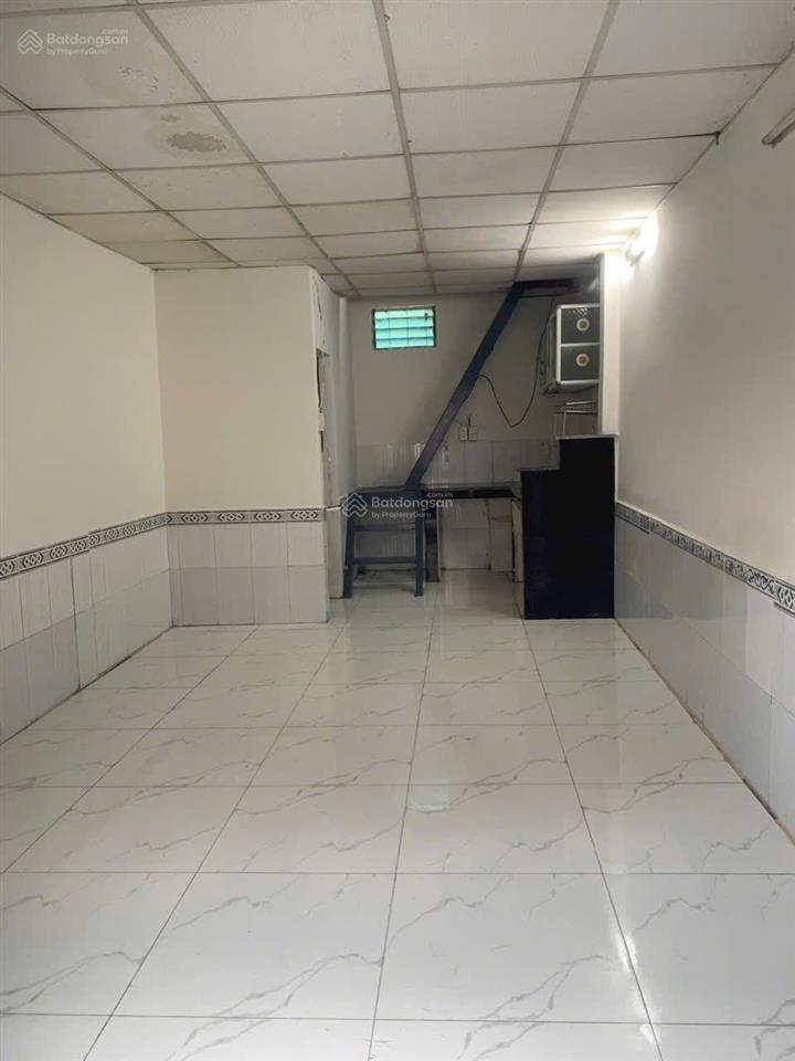 Nhà chính chủ gửi cần bán gấp thuộc phường đông hưng thuận q12, 3,2 x 7,5m gác suốt giá 2tỷ350tr
