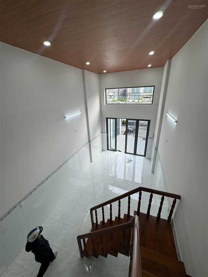 Nhà đẹp cần bán gấp thuộc phường đông hưng thuận q12 dt 4 x 22m gác lửng giá bán 4,2 tỷ