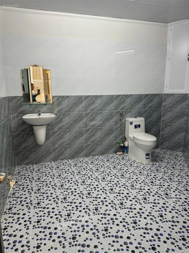 Nhà đẹp cần bán gấp thuộc phường đông hưng thuận q12 dt 4 x 22m gác lửng giá bán 4,2 tỷ
