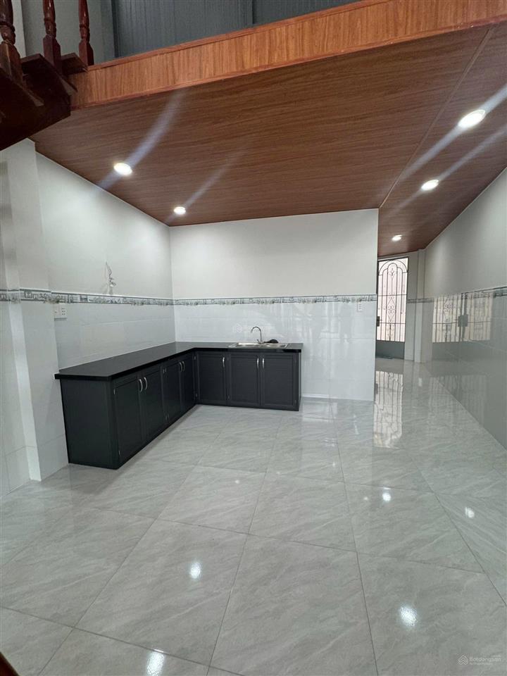 Nhà đẹp cần bán gấp thuộc phường đông hưng thuận q12 dt 4 x 22m gác lửng giá bán 4,2 tỷ