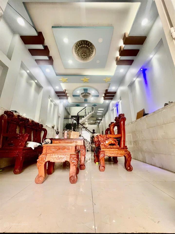 Nhà chính chủ gủi cần bán gấp thuộc phường tân chánh hiệp q12 dt 4 x 19m đúc 3 tấm giá 6ty450tr