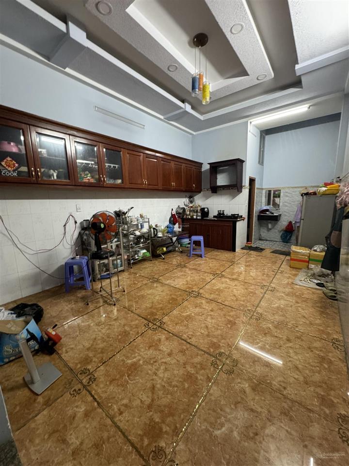 Nhà chính chủ gửi cần bán gấp thuộc phường tân chánh hiệp q12 dt 4 x 25m đúc 3 tấm giá 4tỷ900tr