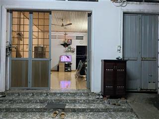 Bán đất 143m2 nhà cấp 4 và đất 143m2 giá 7.5 tỷ